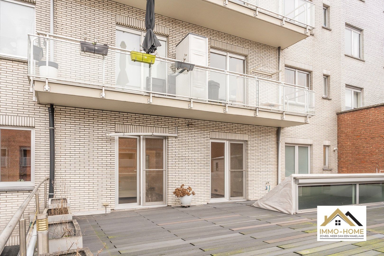 Instapklaar ruim appartement met TOPligging,dicht bij E17,UZ Gent, station foto 22