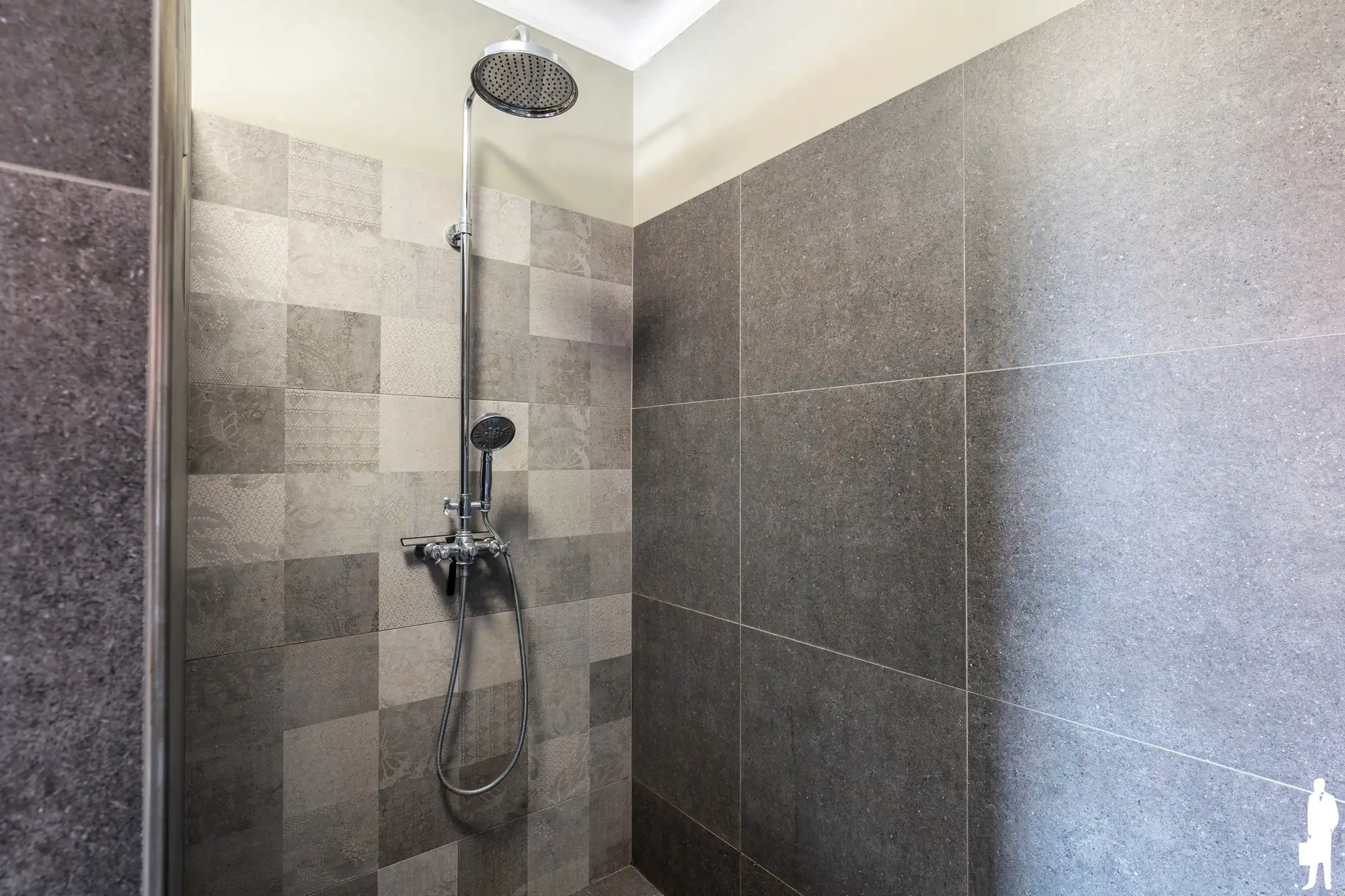 Handelswoning in centrum Weelde op 1.090 m² grond foto 11