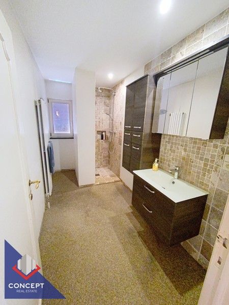Instapklare woning met 3 slaapkamers met achterliggende paardenweides. foto 12