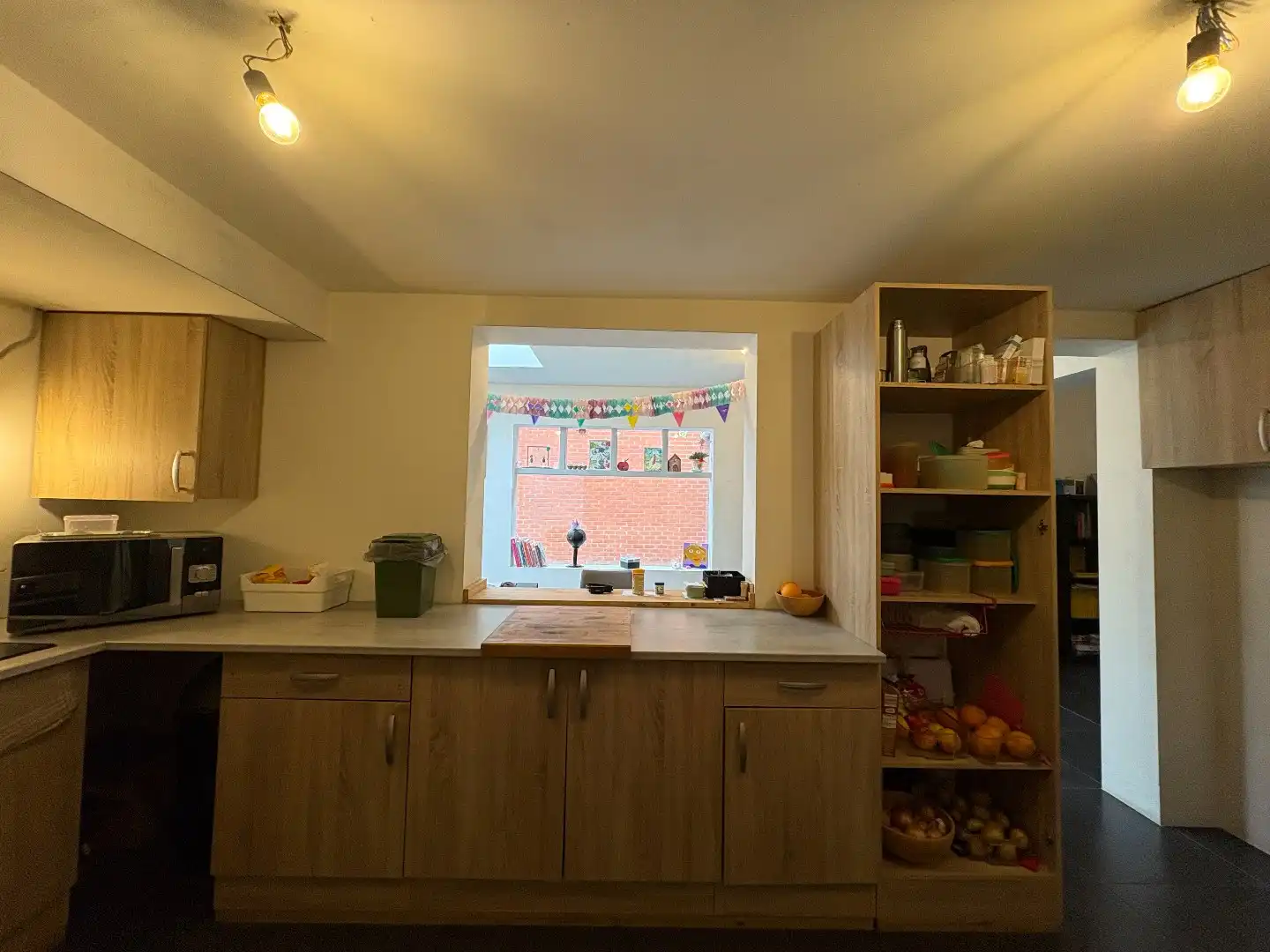 🏡 Grondig gerenoveerde woning met zonnige tuin in centrum Vlamertinge (Ieper) foto 15