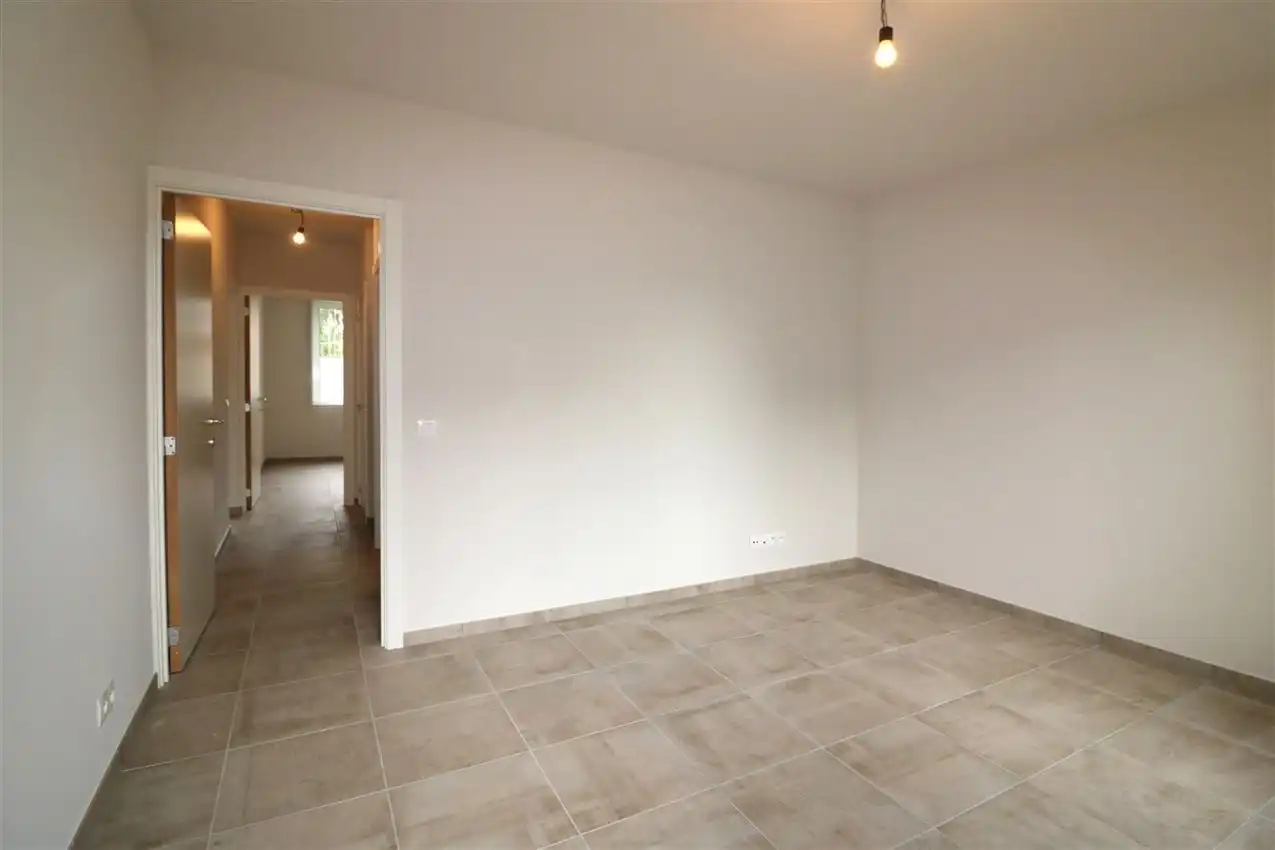 Gelijkvloers appartement, 2 slpk., autostaanplaats foto 29