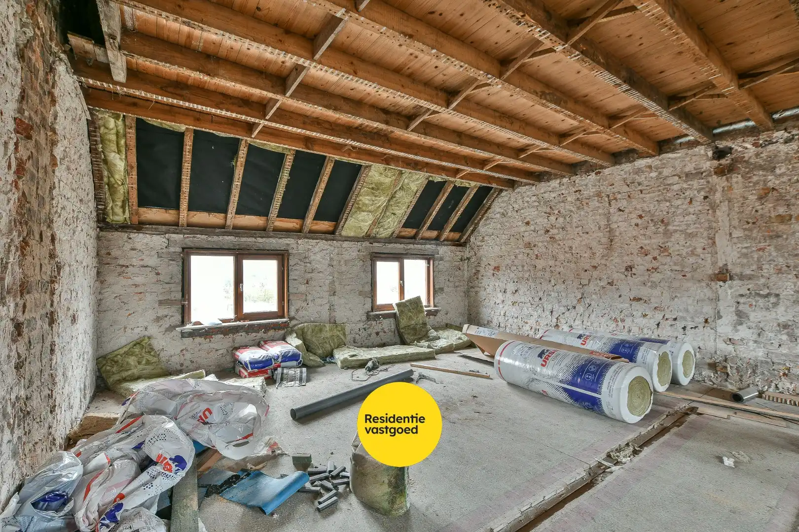 Te renoveren rijwoning met potentieel in hartje Blankenberge foto 14