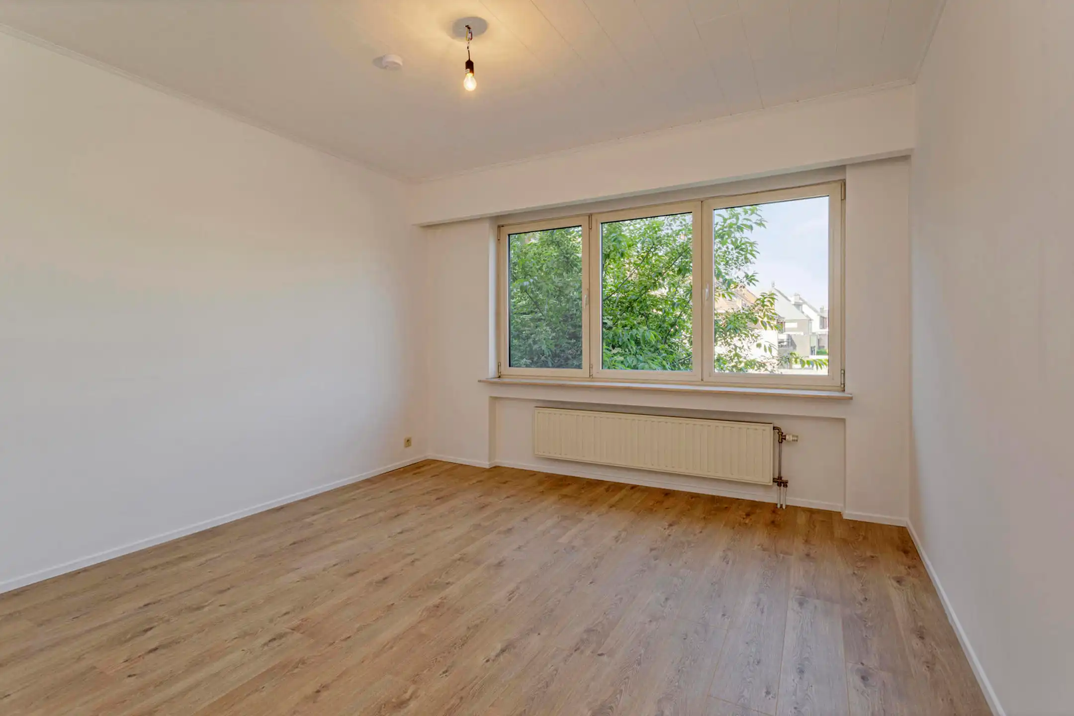 Recent gerenoveerd 2 slaapkamerappartement te Aarschot foto 8