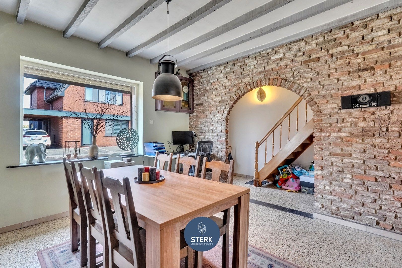 CHARMANTE GEZINSWONING OP EEN RIANT PERCEEL VAN CIRCA 31 ARE !  foto 6