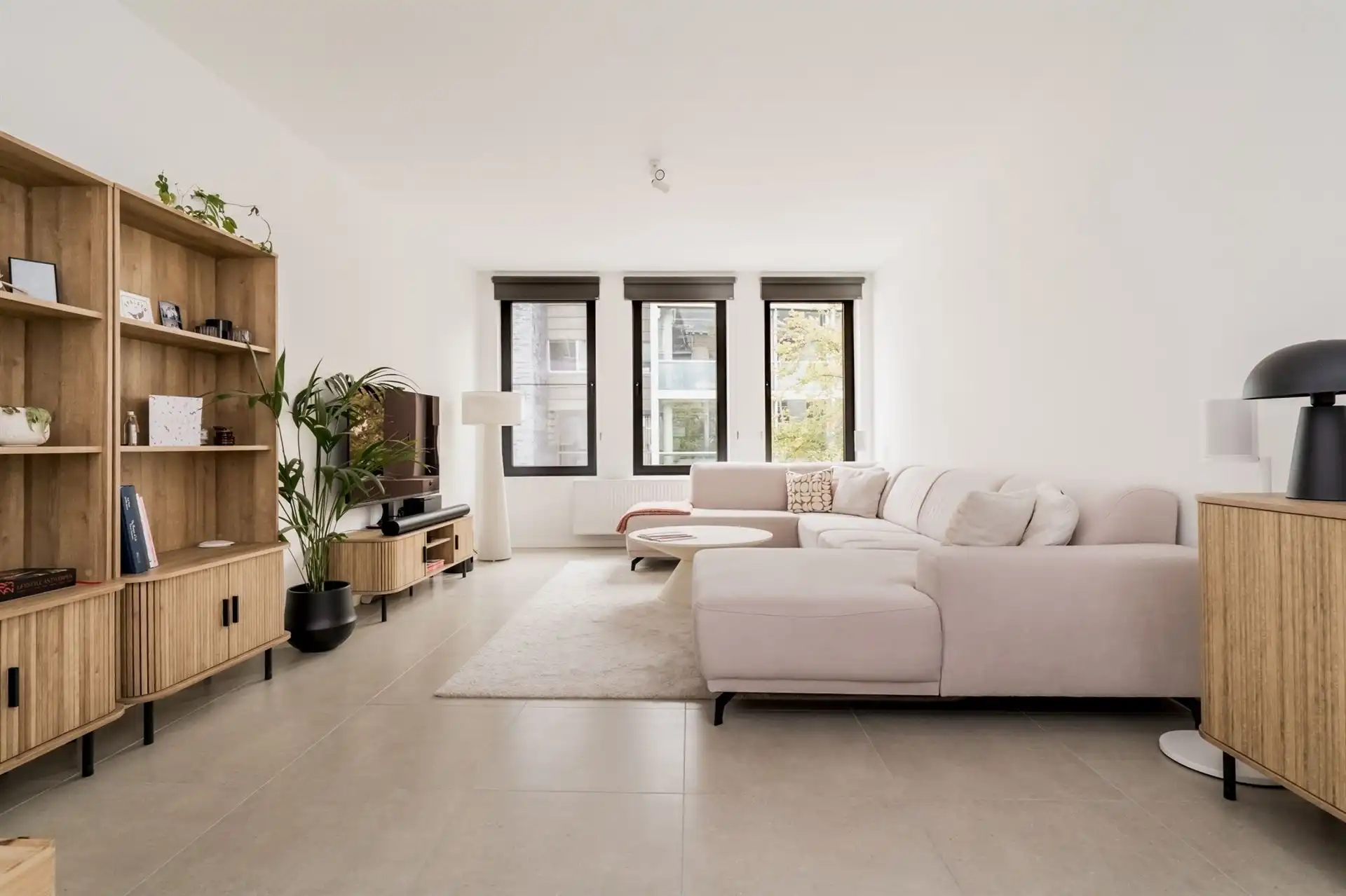 Handelsgelijkvloers + duplexappartement centrum Mechelen foto 4