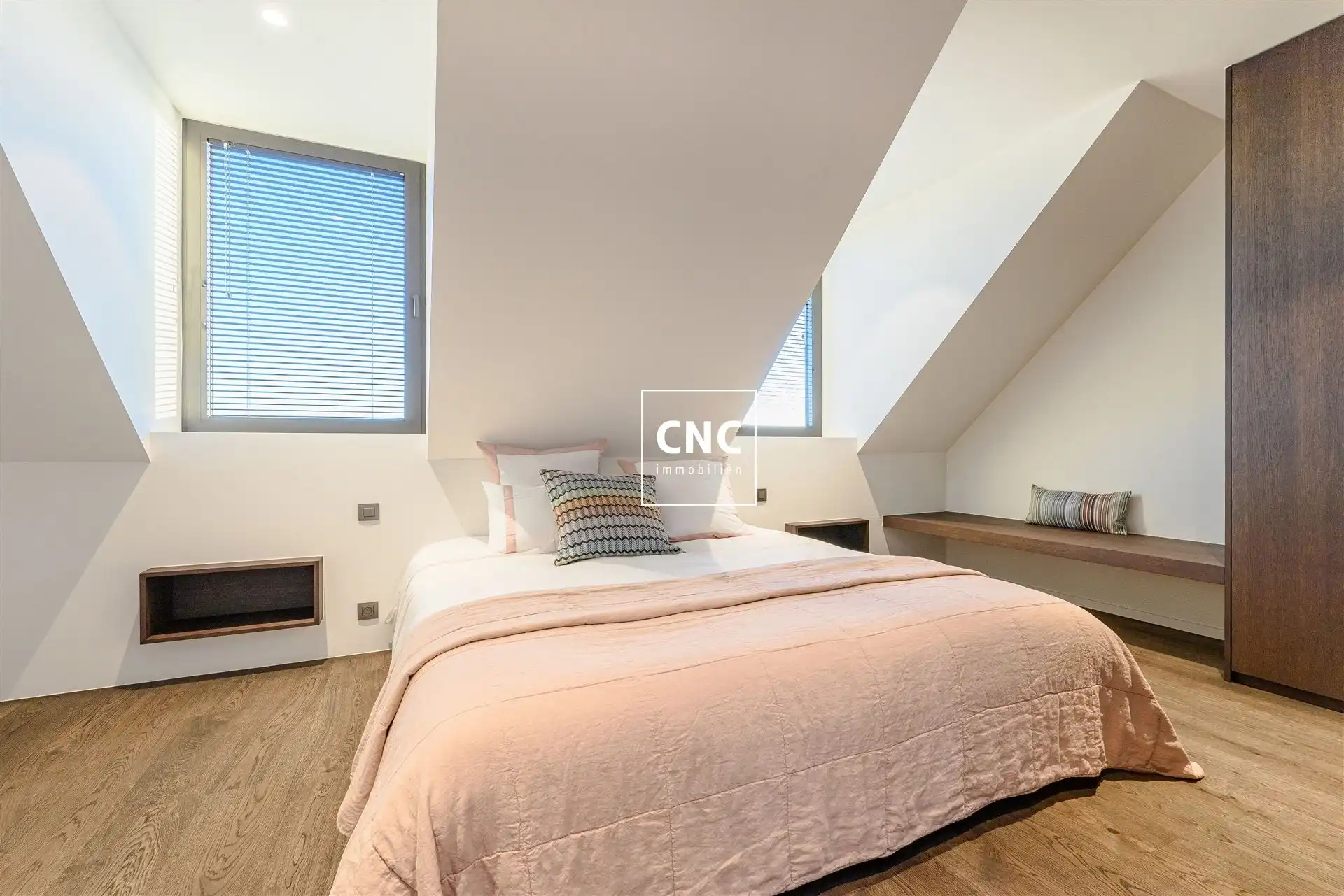 Exceptioneel nieuwbouw duplex-appartement in het hart van het Zoute met prachtig zicht op de typische Zoute-gevels foto 20