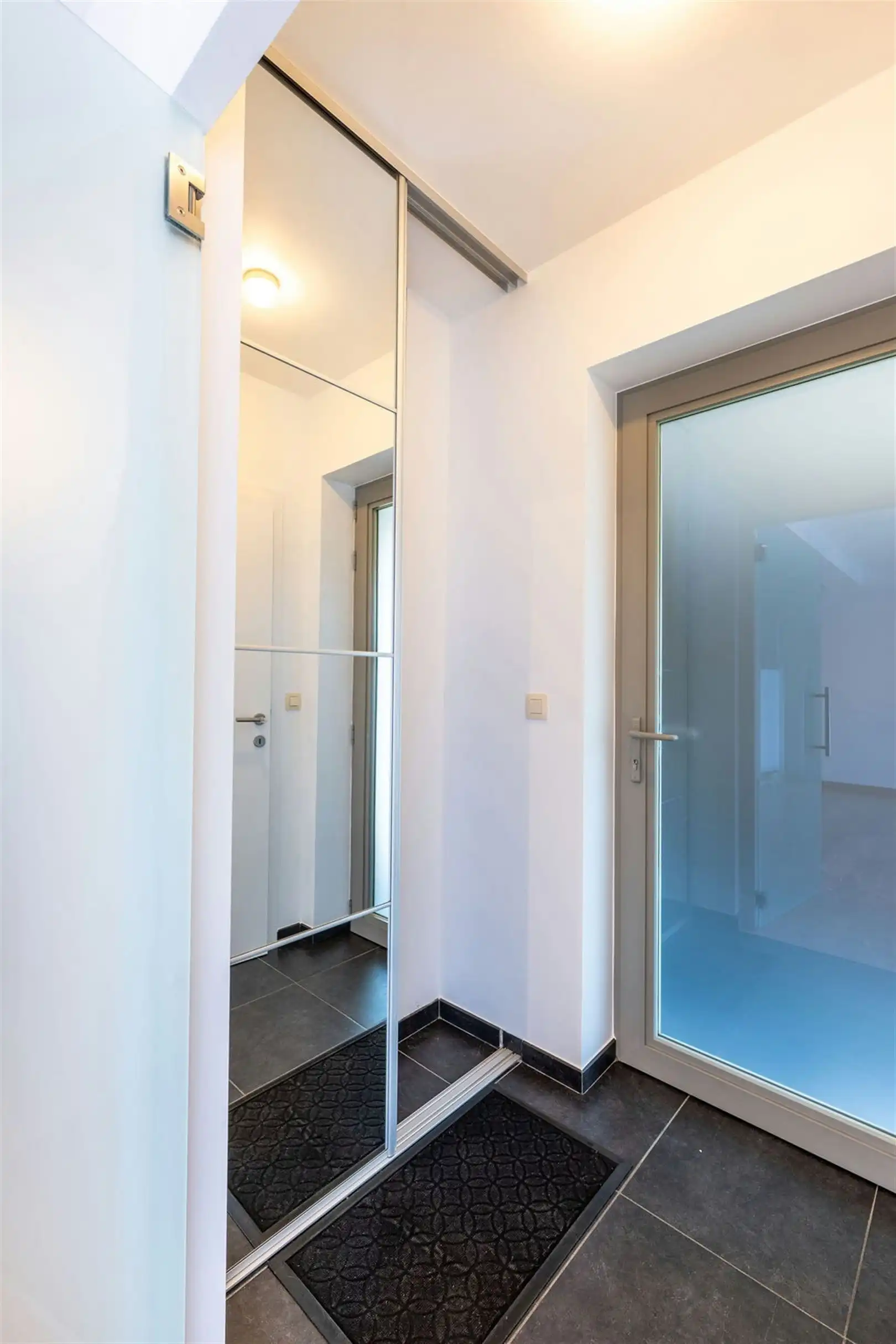Gelijkvloers appartement met garage in Nederename foto 13