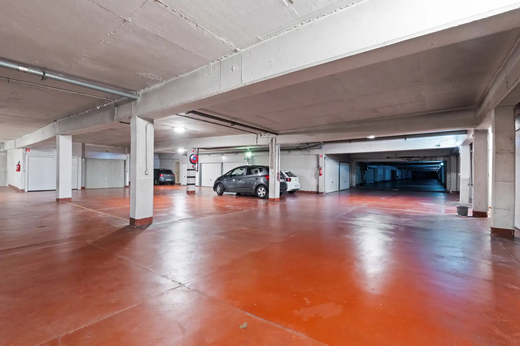 Appartement met garage en staanplaats in Koekelberg foto 17