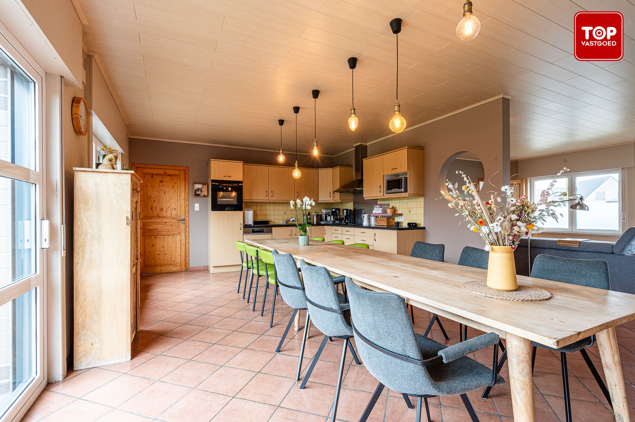 Energiezuinige villa met 4 slaapkamers, ruime tuin in een doodlopende straat foto 6