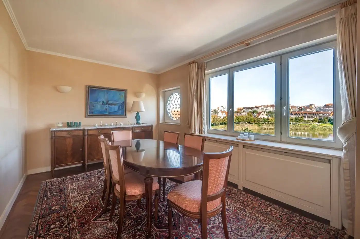 Renovatie opportuniteit! 3 gevel appartement met prachtig zicht op het Zegemeer  foto 3