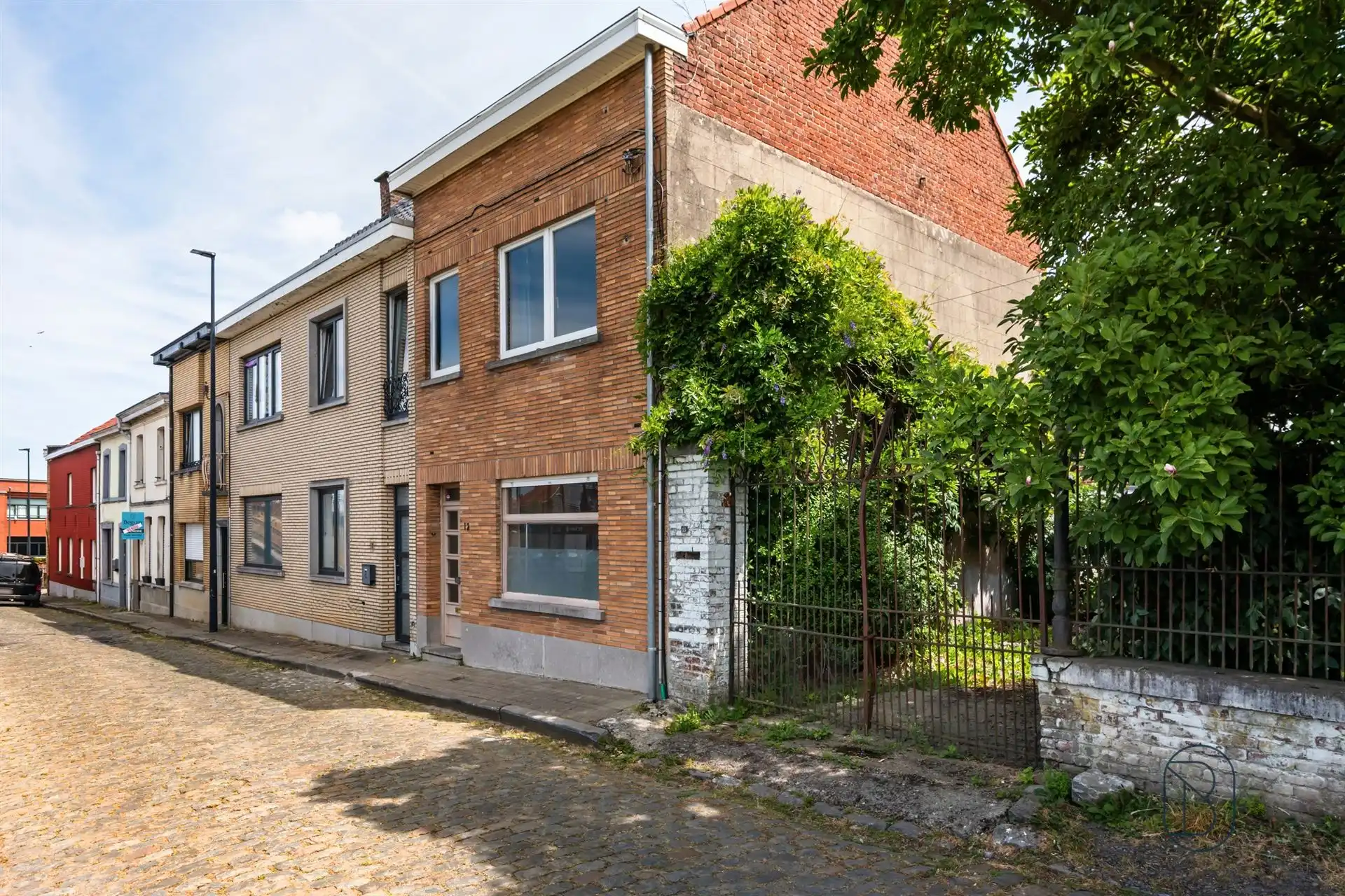 Te renoveren woning met 3 SLK, stadstuin en veel potentieel foto 15