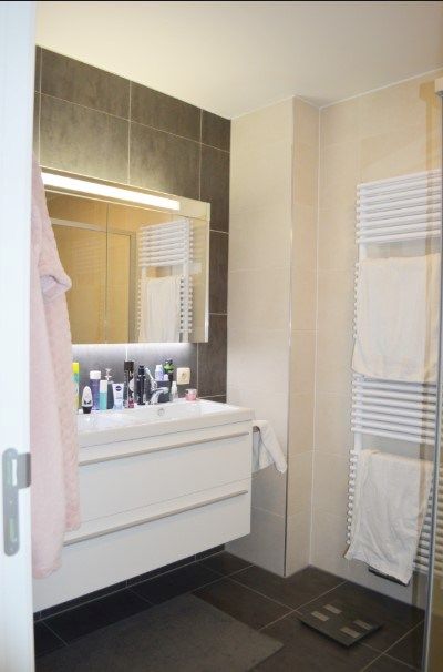 Appartement met twee slaapkamers, autostaanplaats en kelderberging in het centrum. foto 7