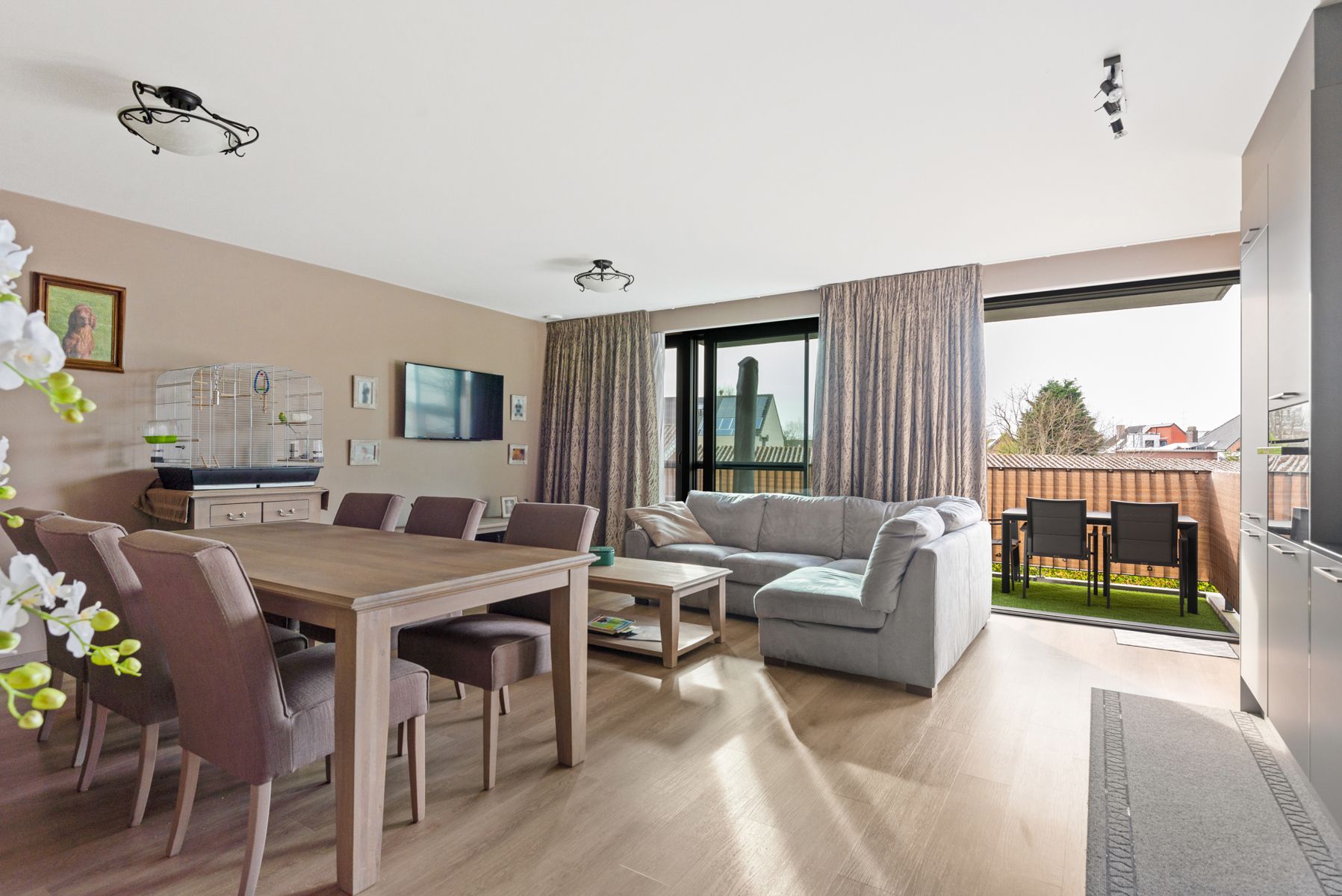 Modern en ruim appartement te koop op toplocatie. foto 16