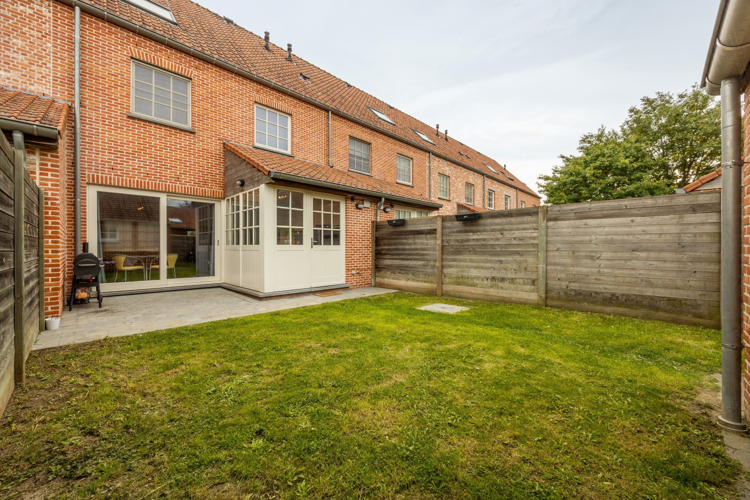 RECENTE GEZINSWONING MET GARAGE foto 10