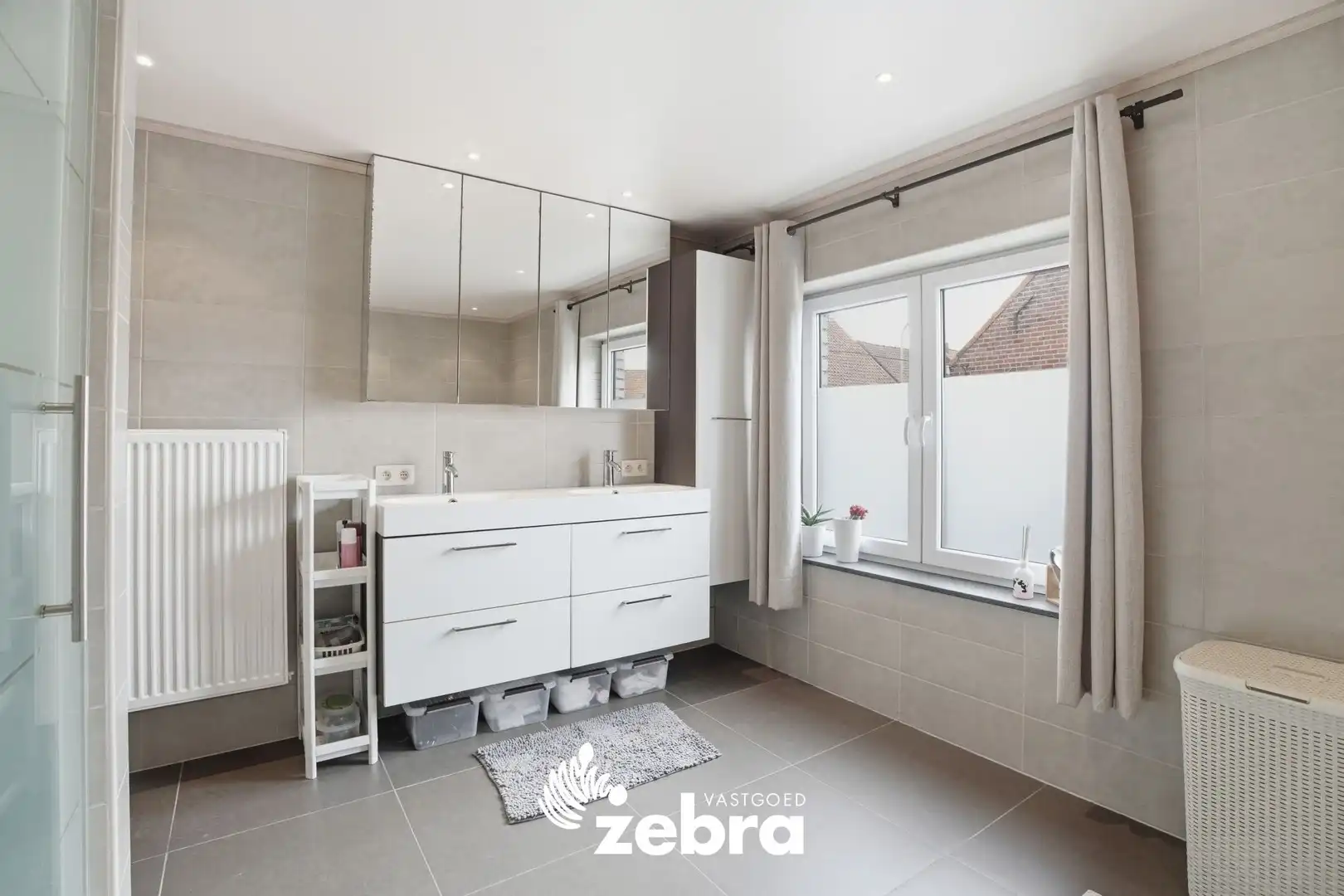 Instapklare woning met 4 slaapkamers nabij centrum Meulebeke! foto 16