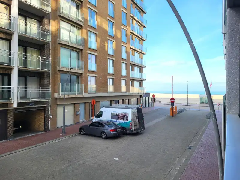 Recent 2-slaapkamer appartement met zijdelings zeezicht foto {{pictureIndex}}