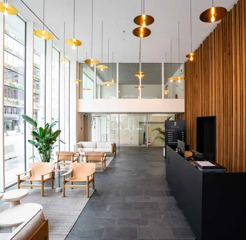 BELNINE: nieuwe kantoren 684m² te huur foto 3