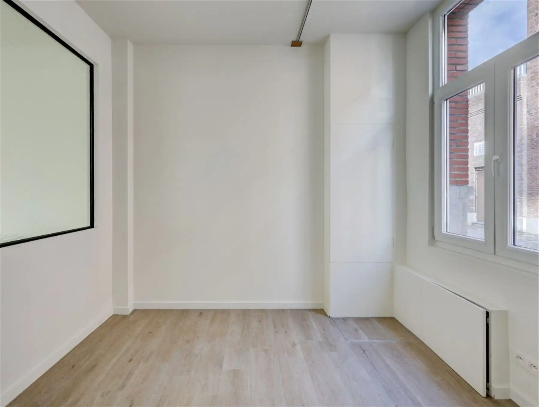 Volledig gerenoveerde woning nabij het centrum! foto 10