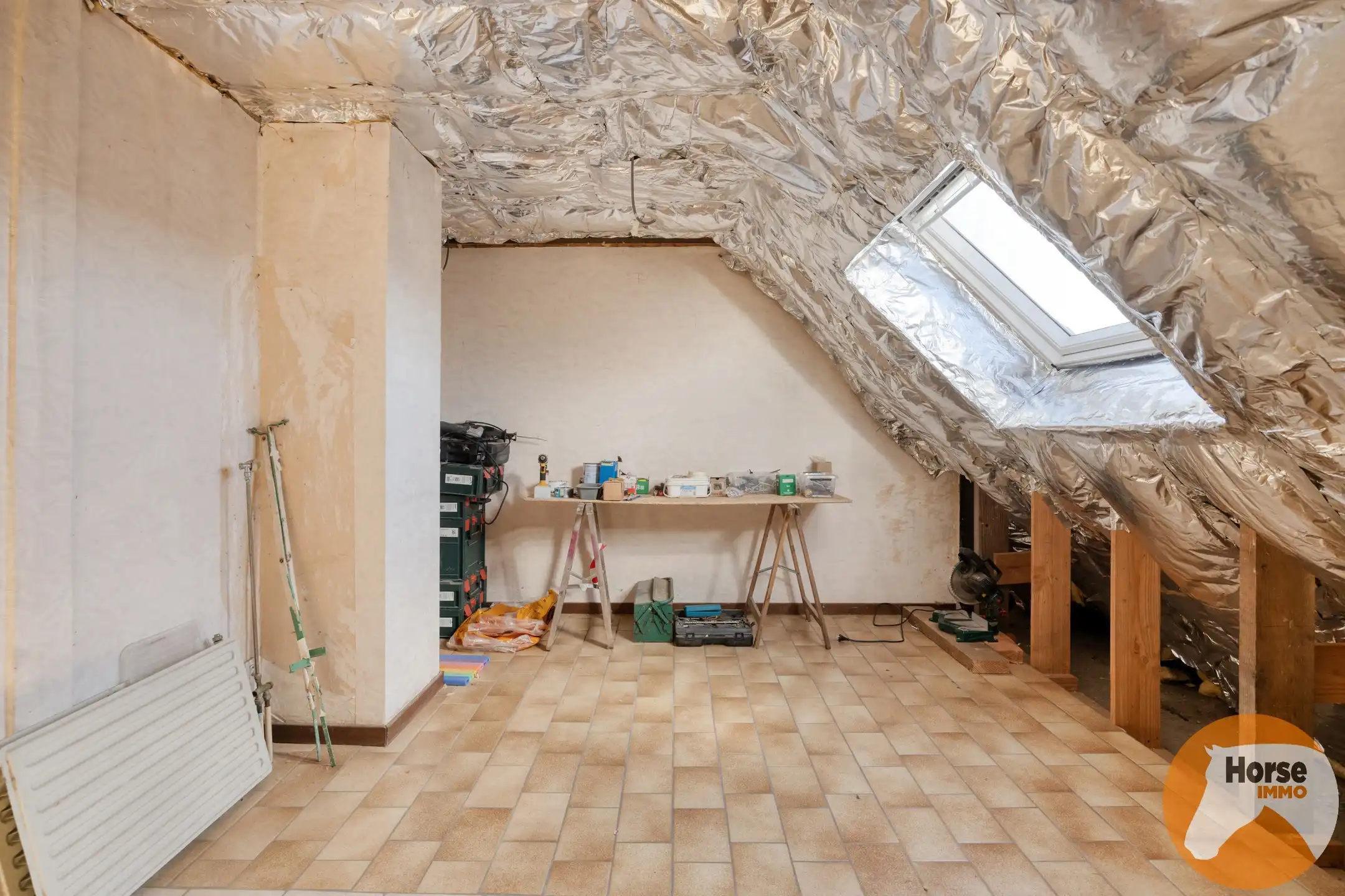 LOKEREN - Ruime, te renoveren woning met opslagmogelijkheden foto 39