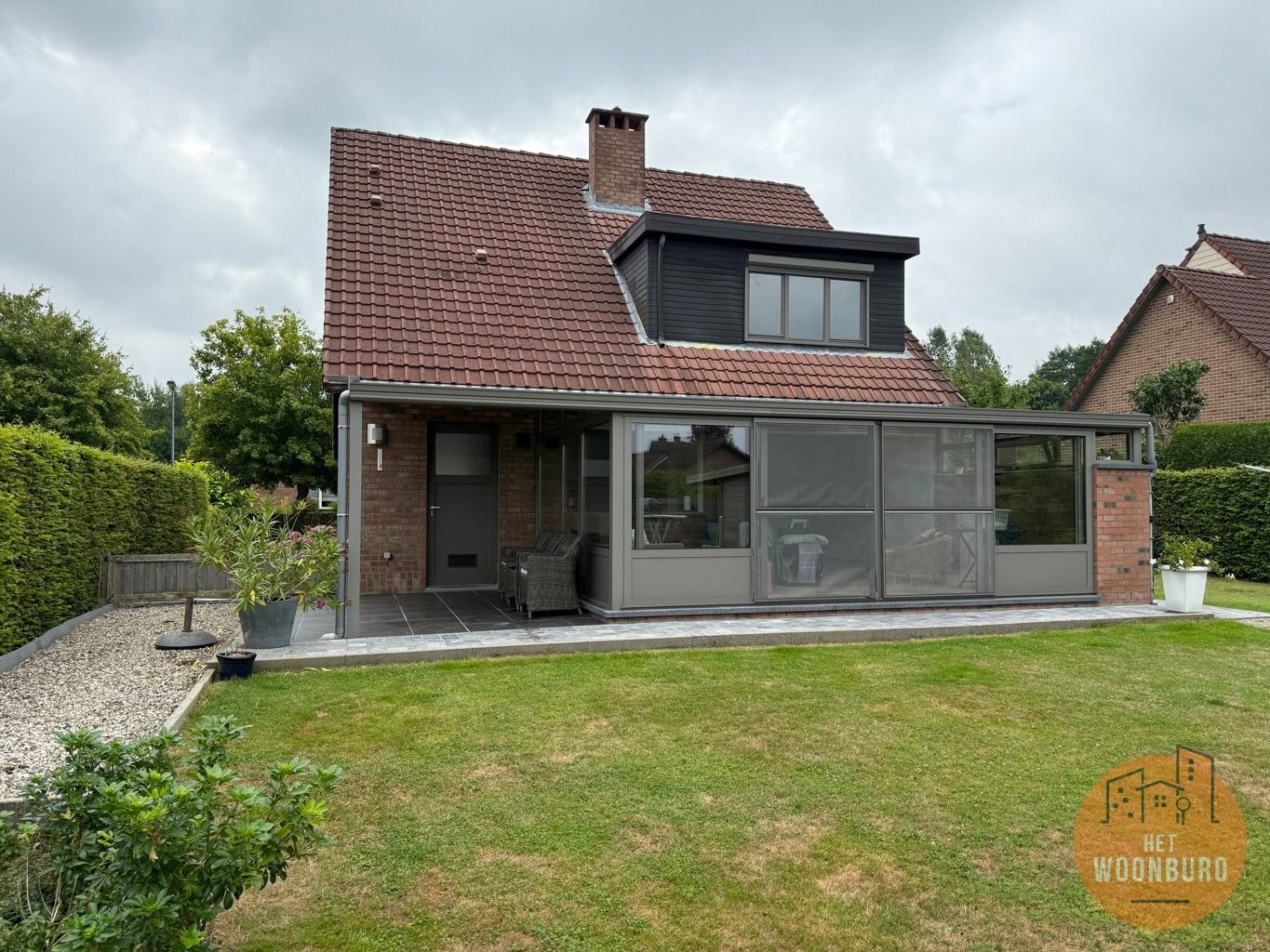 Ruime open bebouwing met garage en tuin foto 19