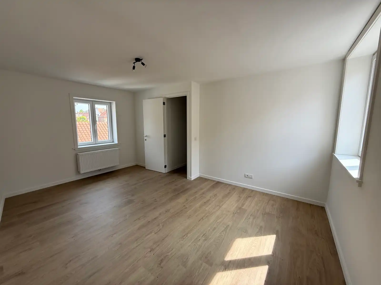 Statige stadswoning in Sint-Gillis kwartier nabij ‘Lange Rei’ foto 19