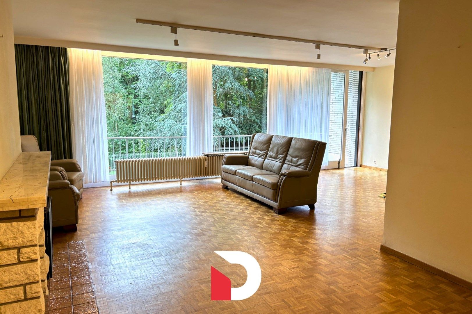 Ruim appartement met 3 slaapkamers te Sint-Michiels foto 2