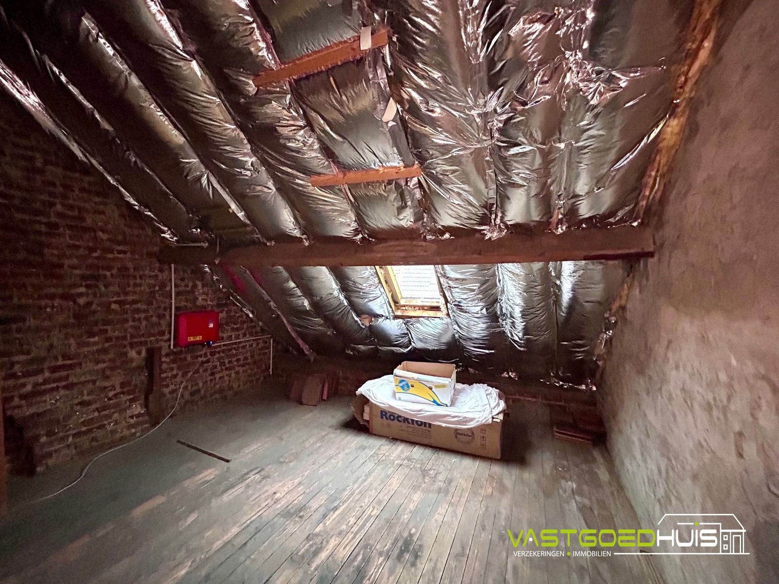 Instapklare gezinswoning met 3 slpks en aangelegde tuin foto 22