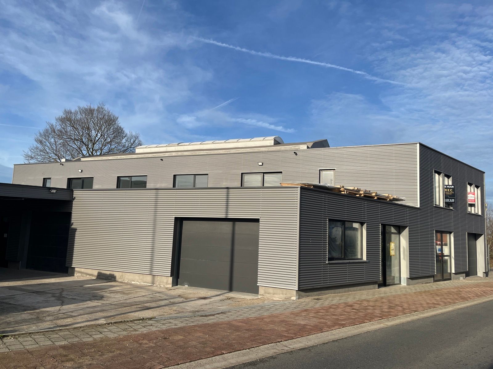 Activiteits- of opslagruimte op een toplocatie nabij de A12 foto 4