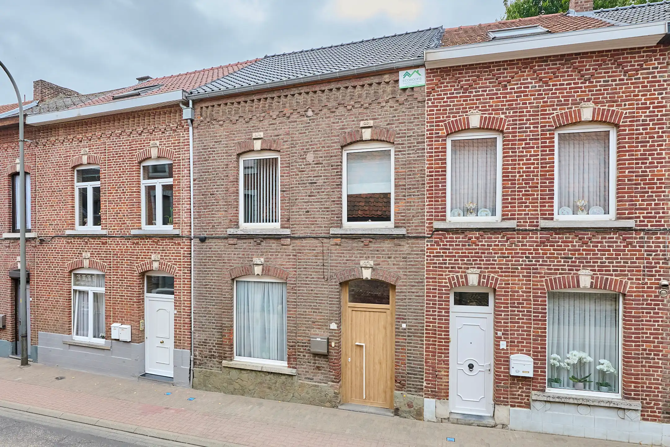 Gerenoveerde energiezuinige stadswoning + polyvalente ruimte foto {{pictureIndex}}