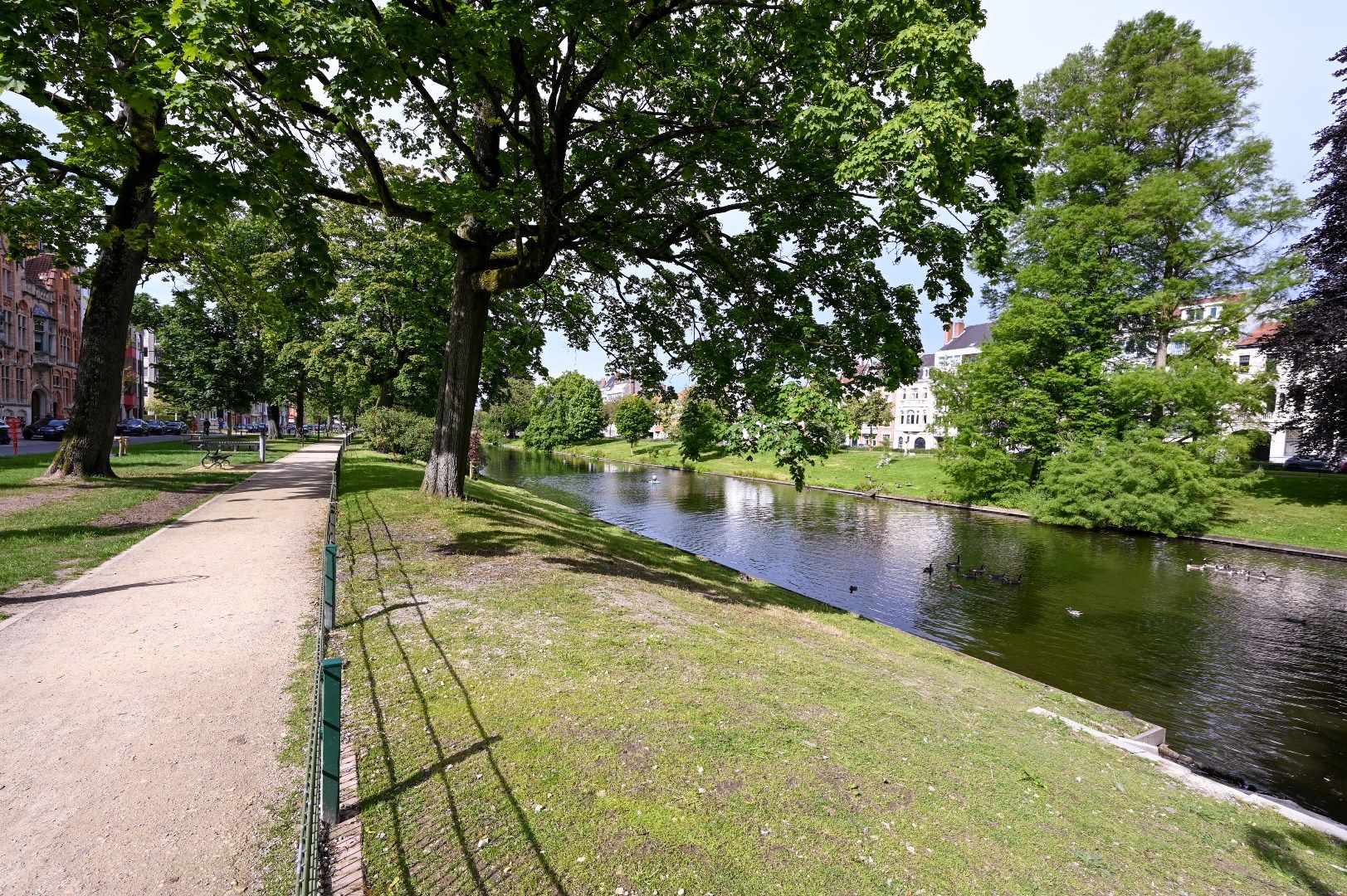 Uniek aanbod: Prachtig appartement te Kristus Koning met zicht op het 't Stilende en het Graaf Visartpark op een steenworp van het centrum. foto 13