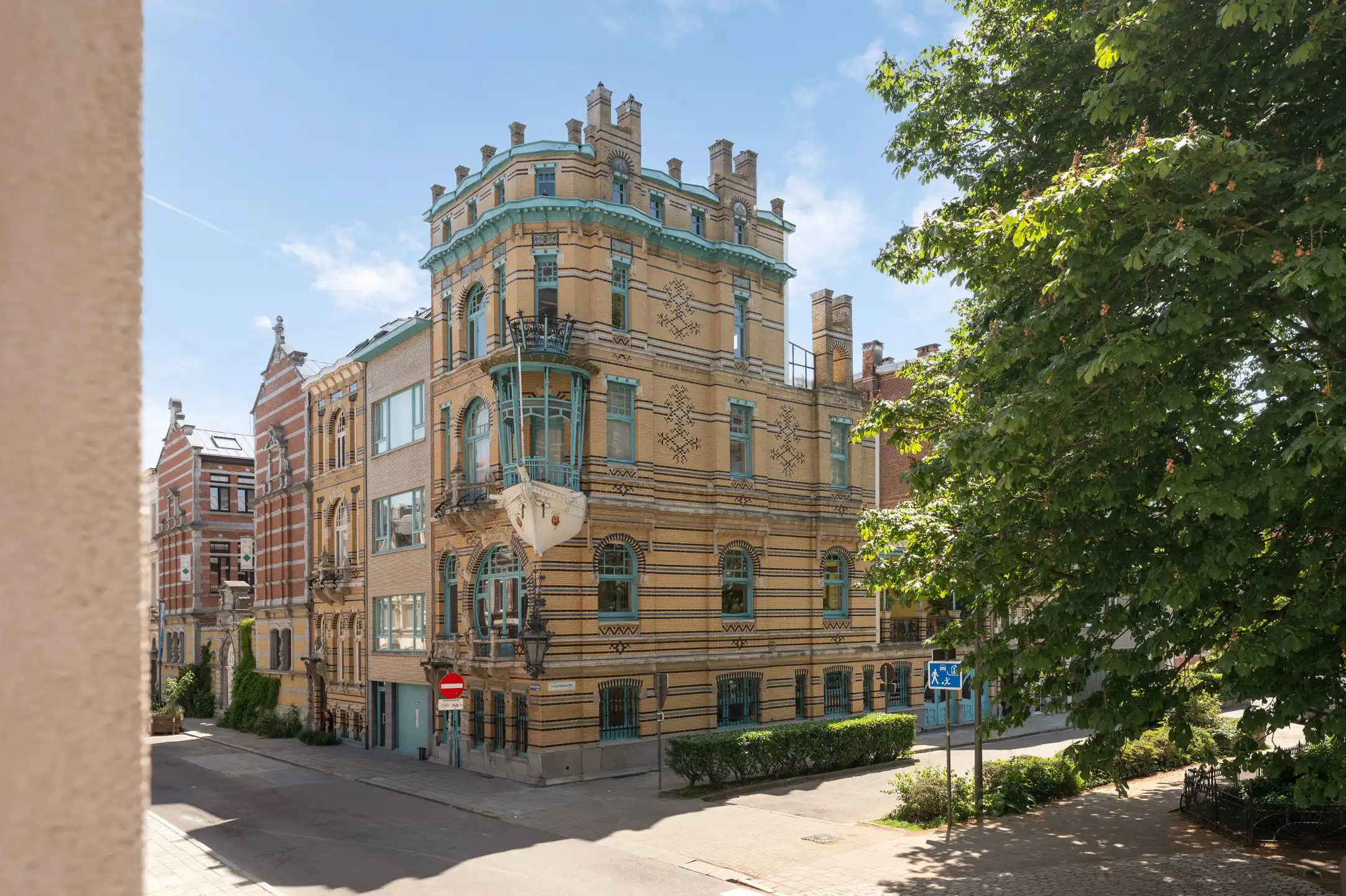 Ruim appartement met uniek zicht op KMSKA foto 4