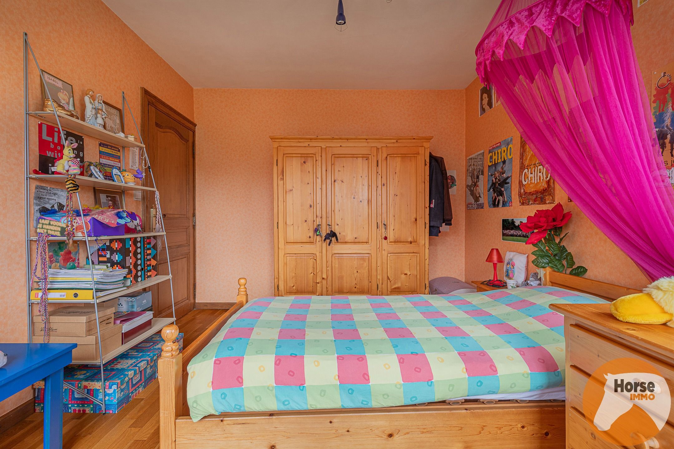 ERPE-MERE - Goed onderhouden woning met magazijn en serres foto 17