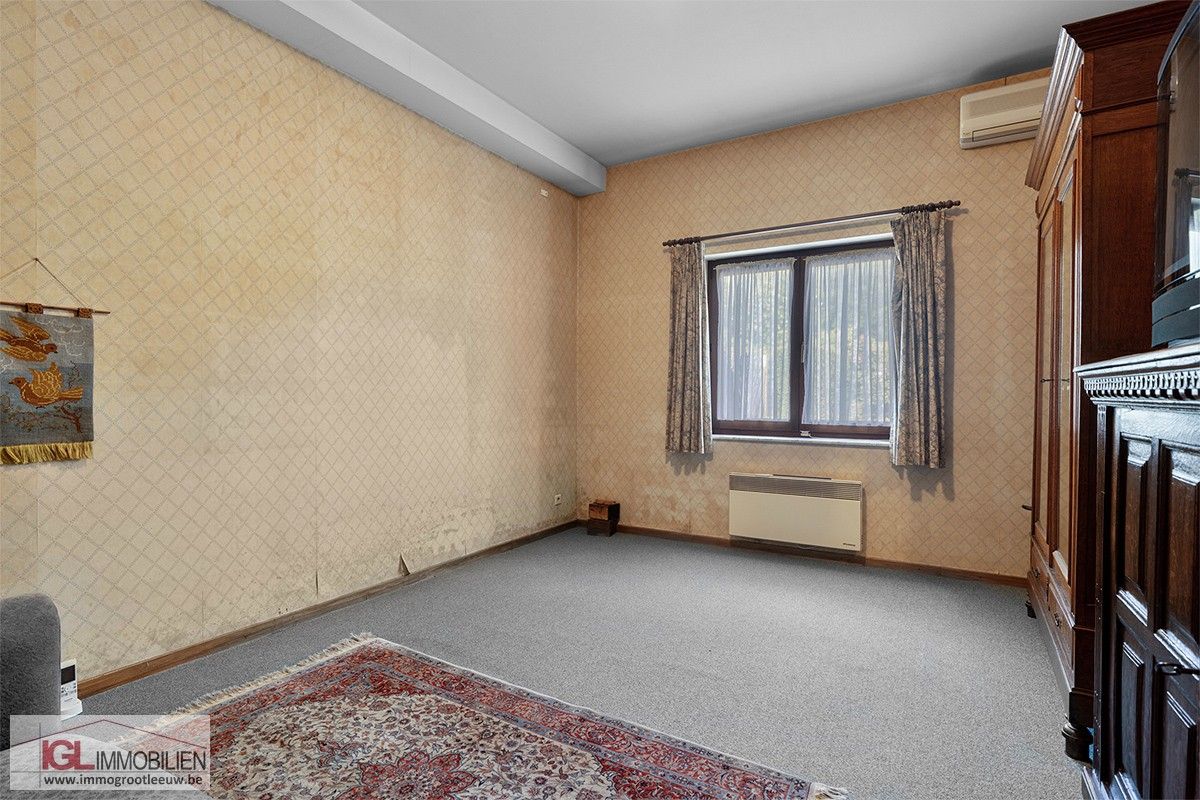 Charmante driegevelwoning met zonnige tuin & garage in het centrum van Lennik foto 13