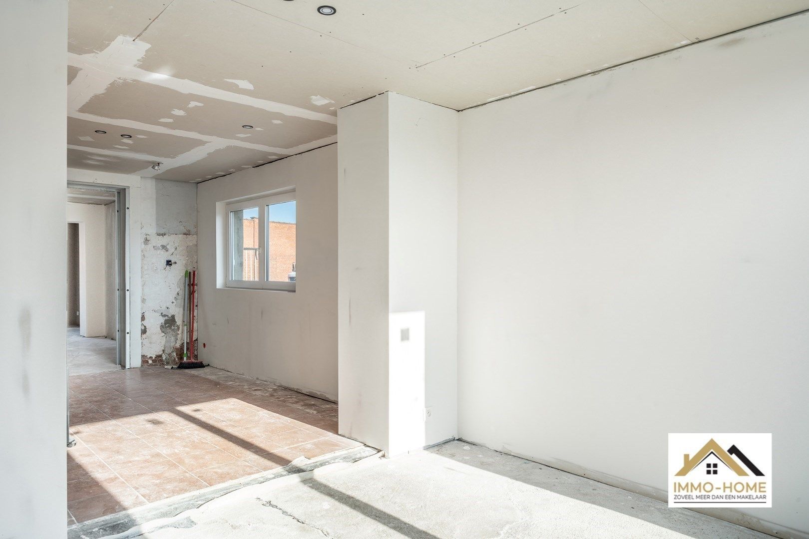 Deels gerenoveerde woning vol potentieel  foto 13