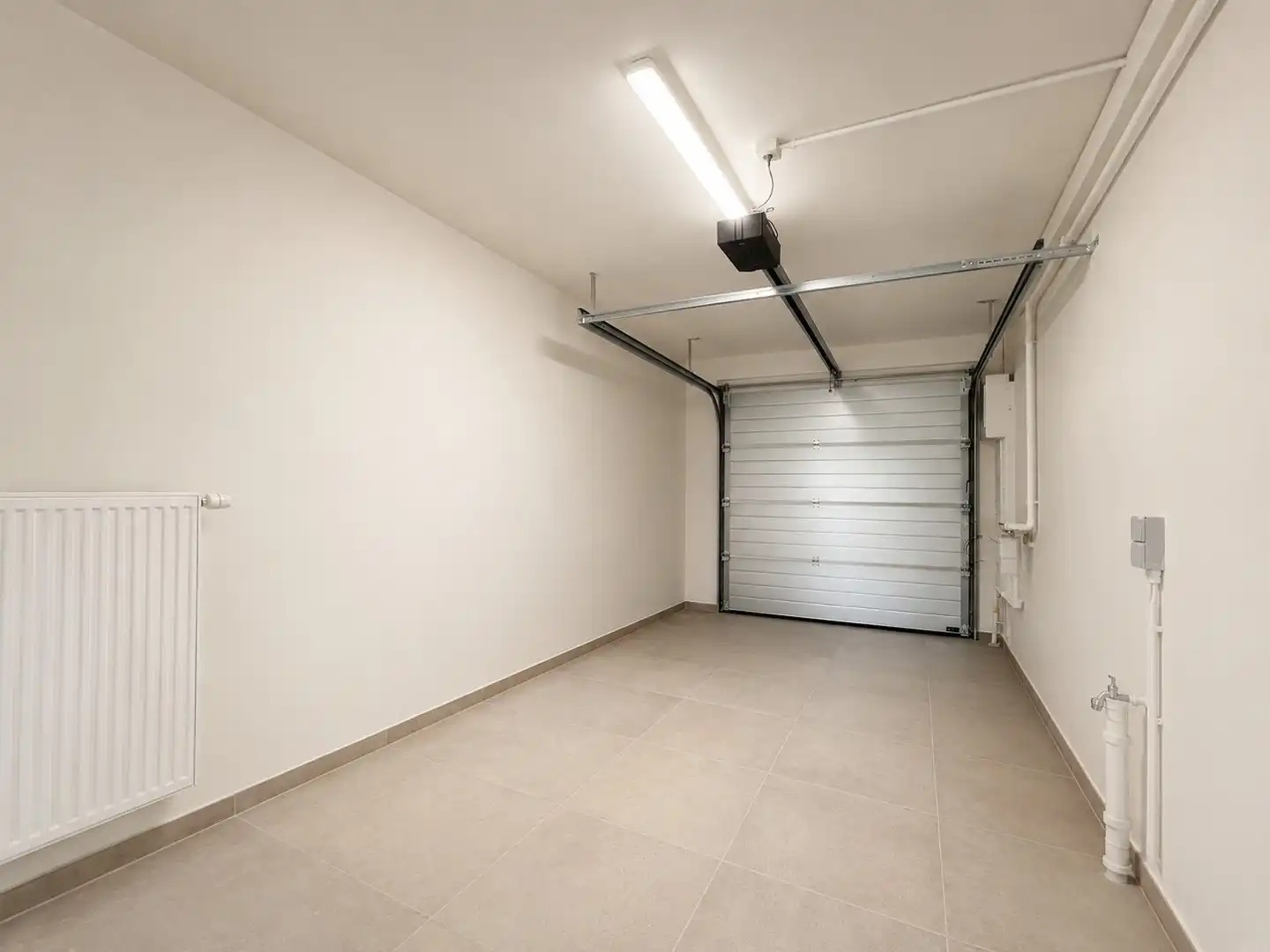 Moorsele - Instapklare woning met parking achteraan foto 9