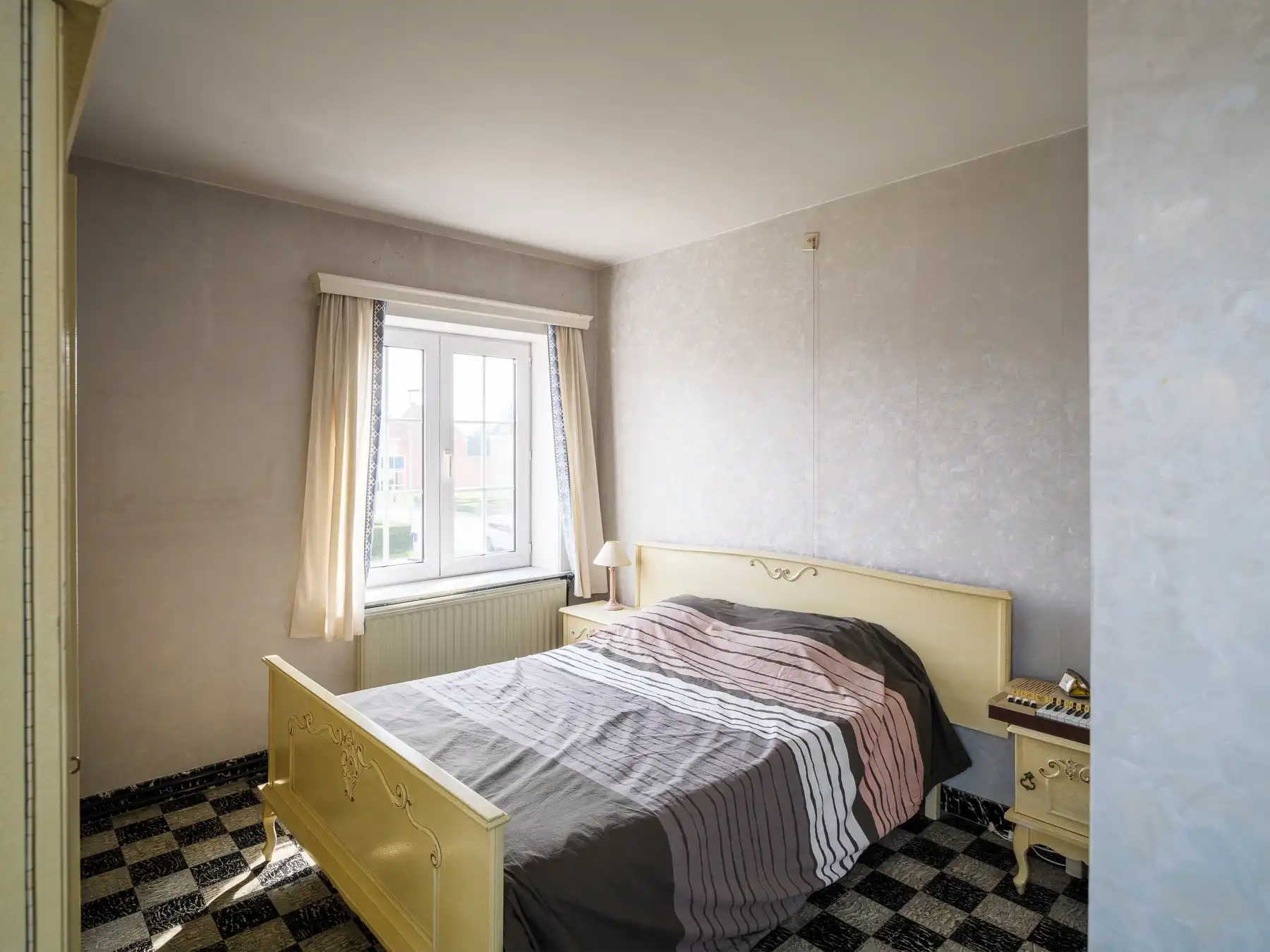 Halfopen herenhuis met loods en uitzonderlijk veel potentieel. foto 17