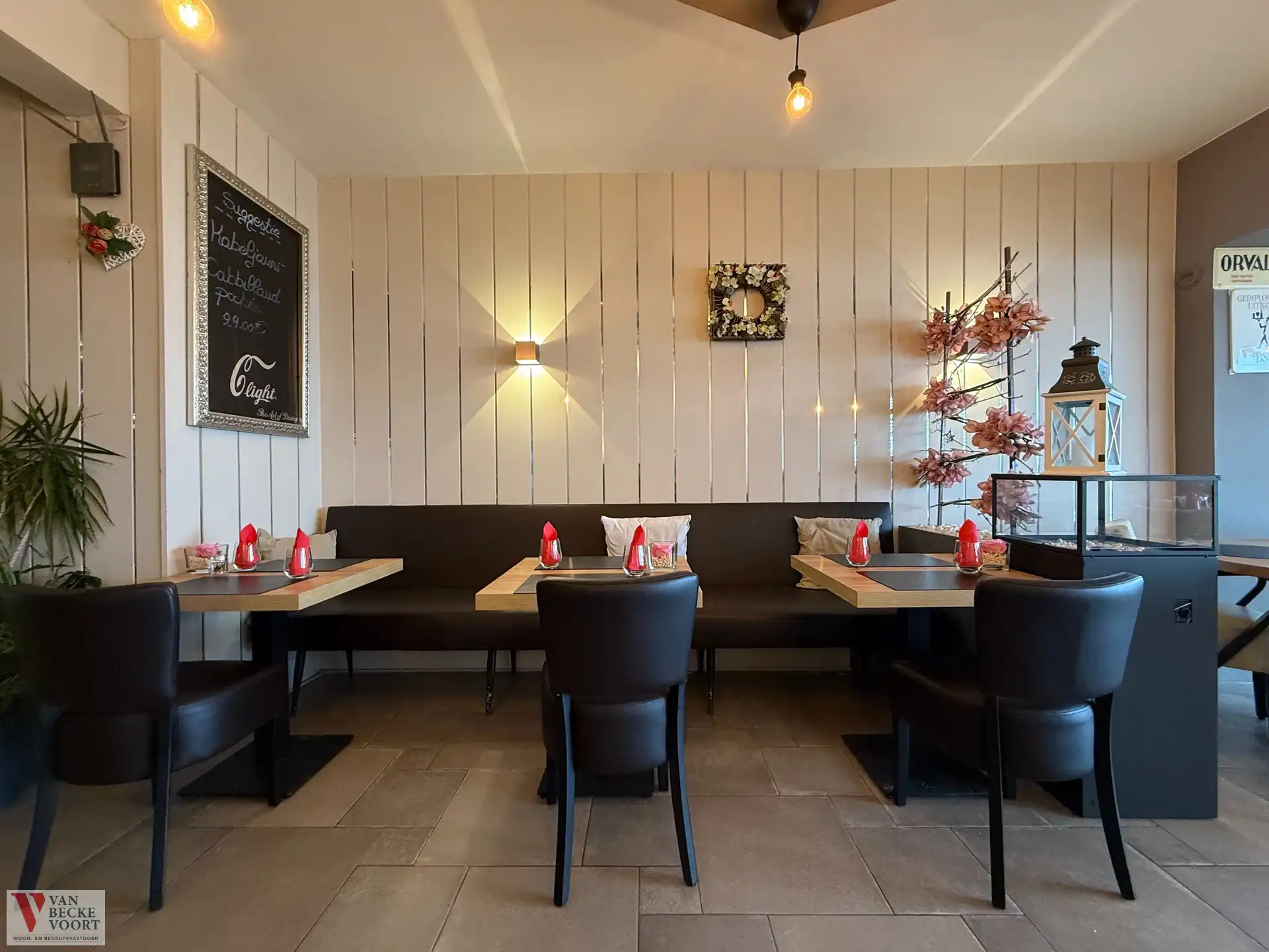 Handelsgelijkvloers 197m² + kelder foto 5