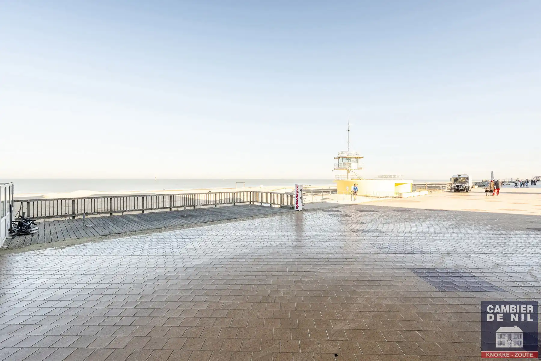 Horeca pand gelegen op een top locatie, op de hoek van de Zeedijk-Knokke en het Lichttorenplein! foto 12