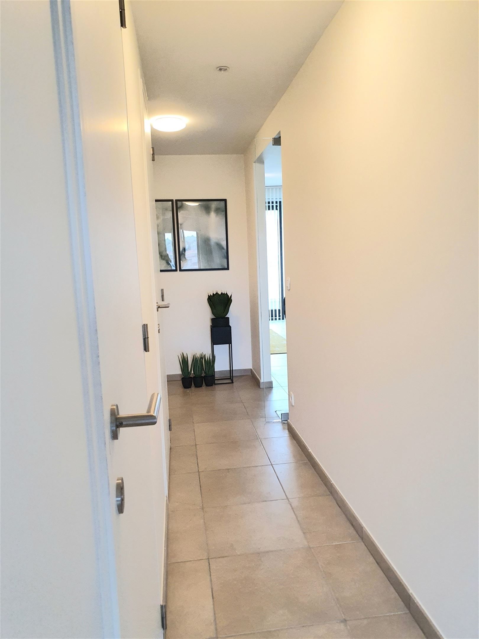 Buitenkans ! Modelappartement te koop 2 slaapkamers foto 10