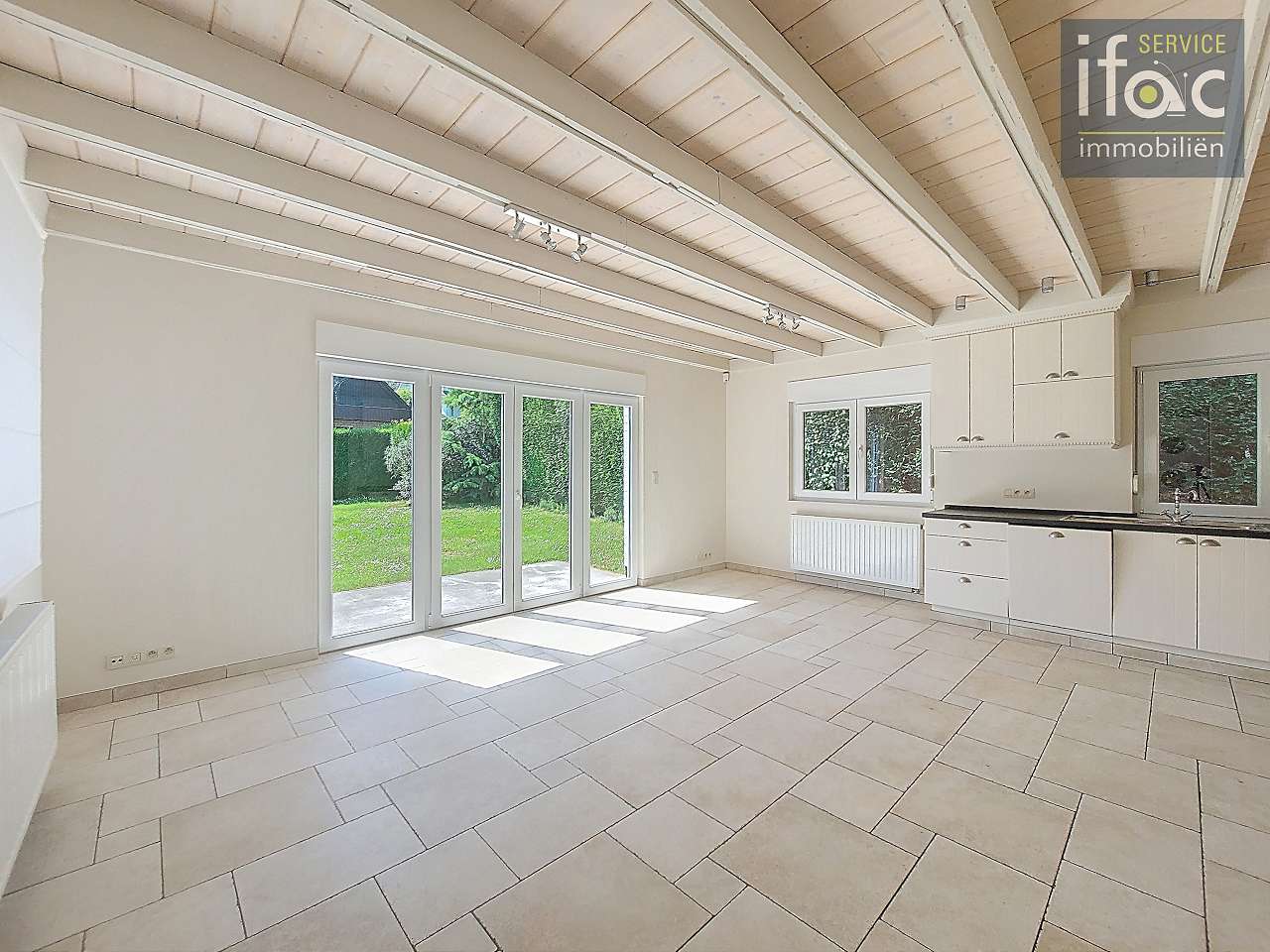 Bungalow te koop foto 4