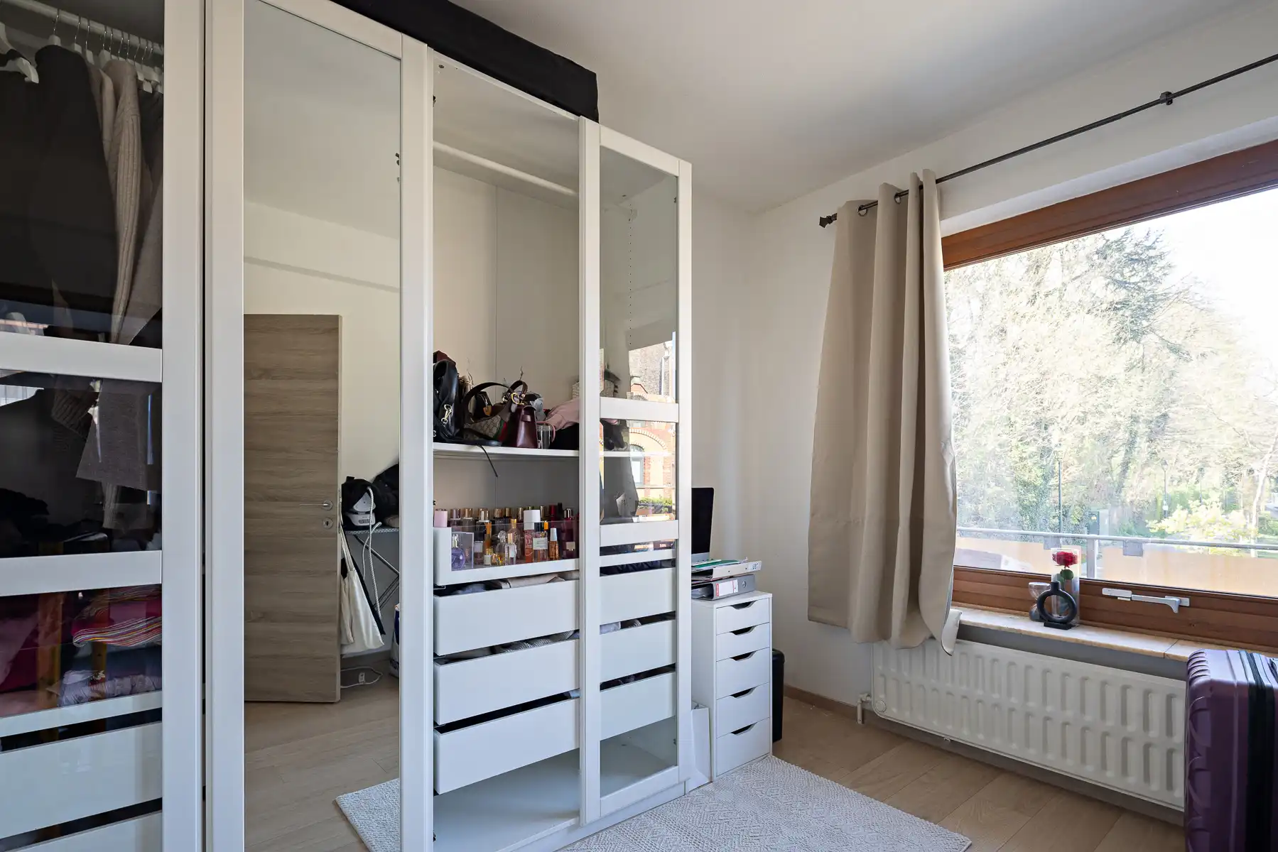 Gerenoveerd appartement met 2 slaapkamers foto 13