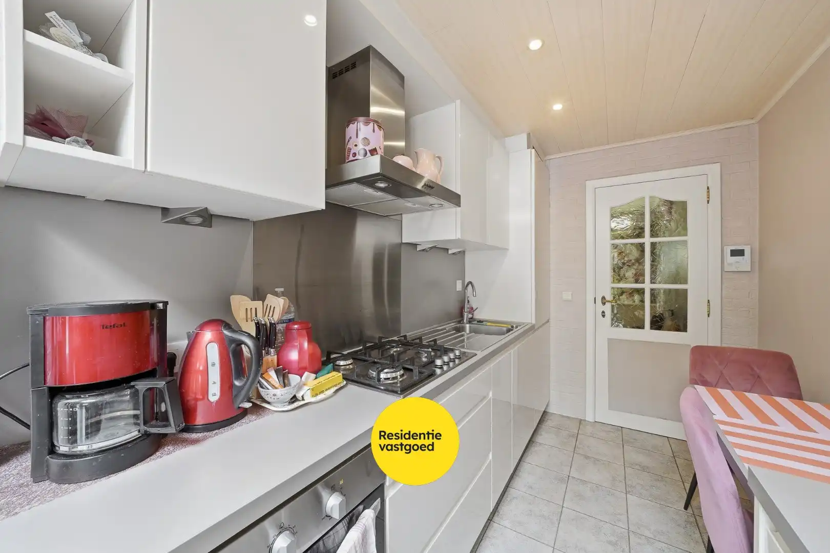 Verzorgde woning met garage op centrale ligging te Roeselare foto 10