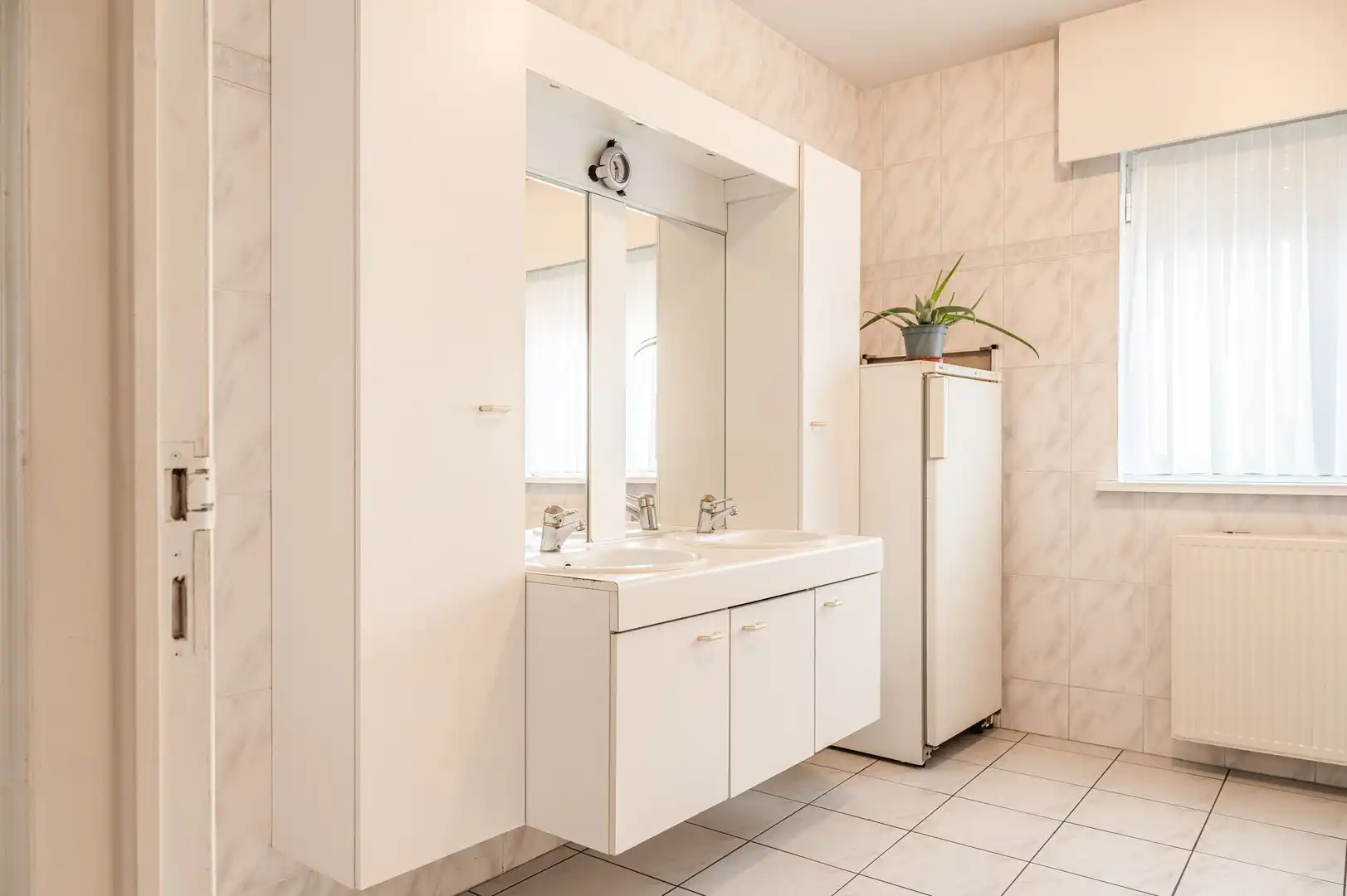 Handelspand met duplexappartement met 6 slaapkamers foto 17