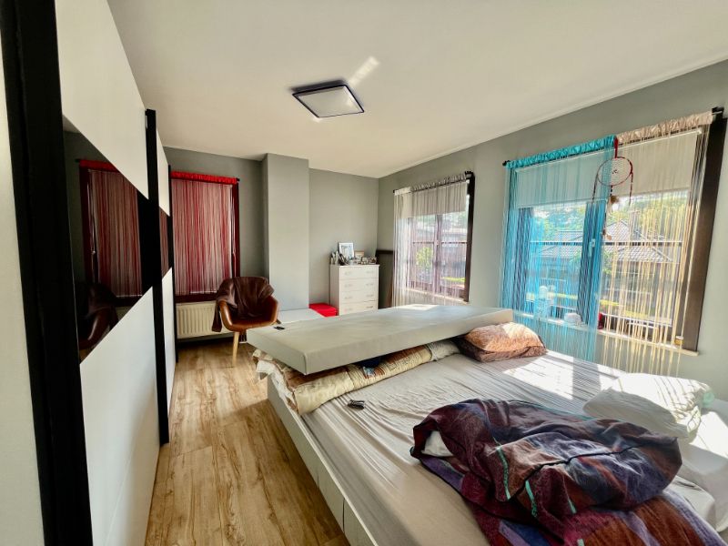 HALFOPEN BEBOUWING MET DRIE SLAAPKAMERS EN GARAGE TE WONDELGEM foto 10