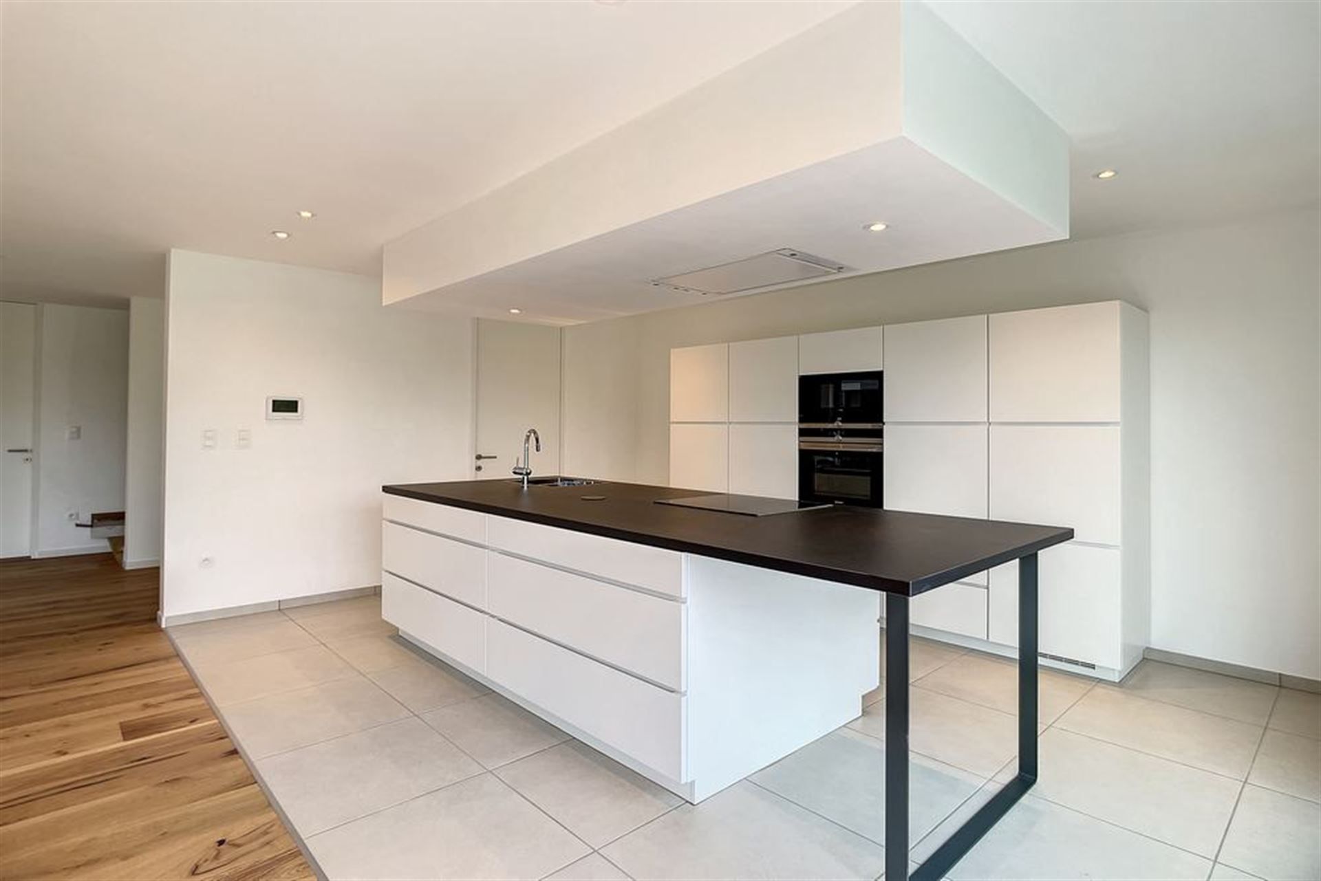 Moderne villa met 5 slaapkamers foto 9