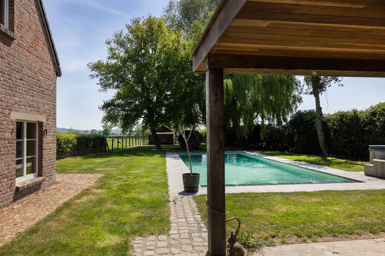 Gerenoveerde hoeve met 5 vakantiewoningen. foto 10