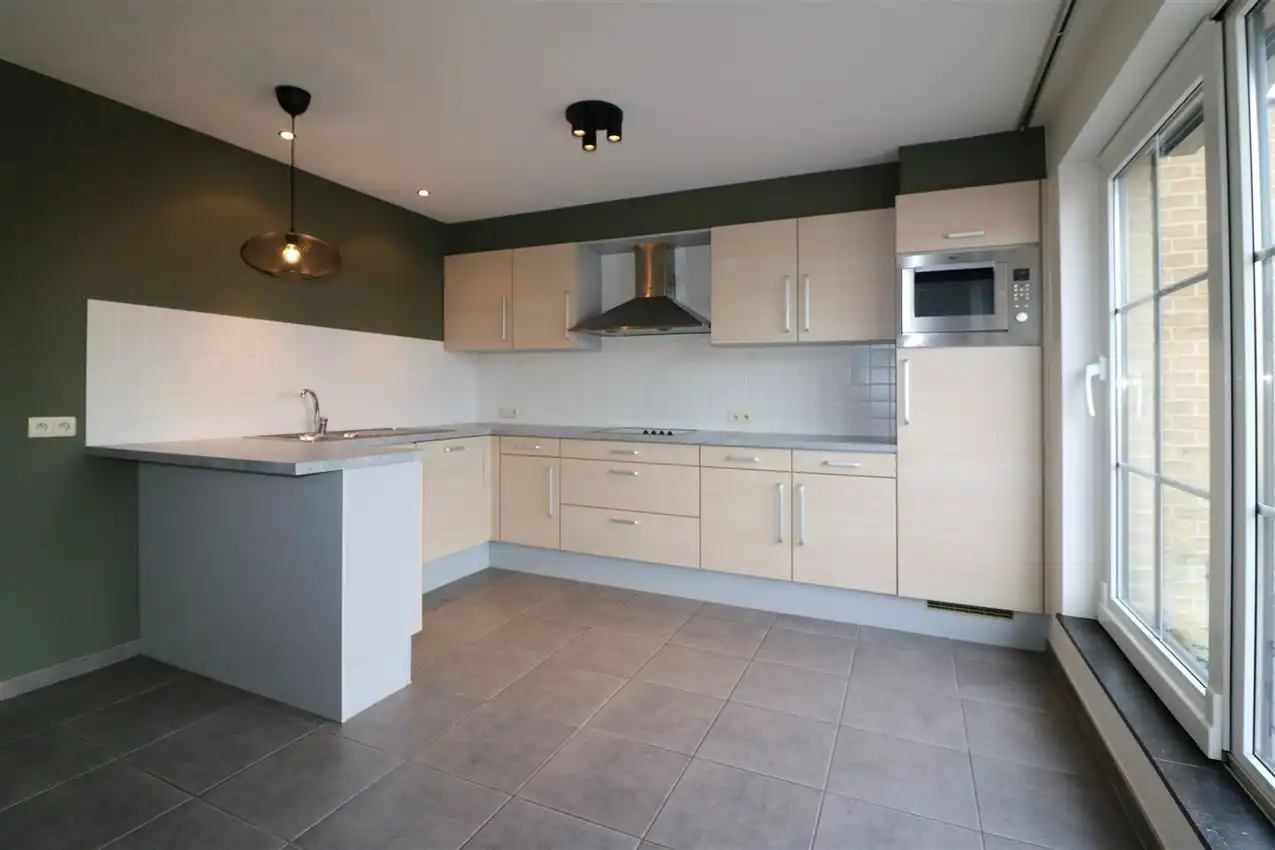 Duplex met groot terras, twee slpk en afgesloten garage foto 9