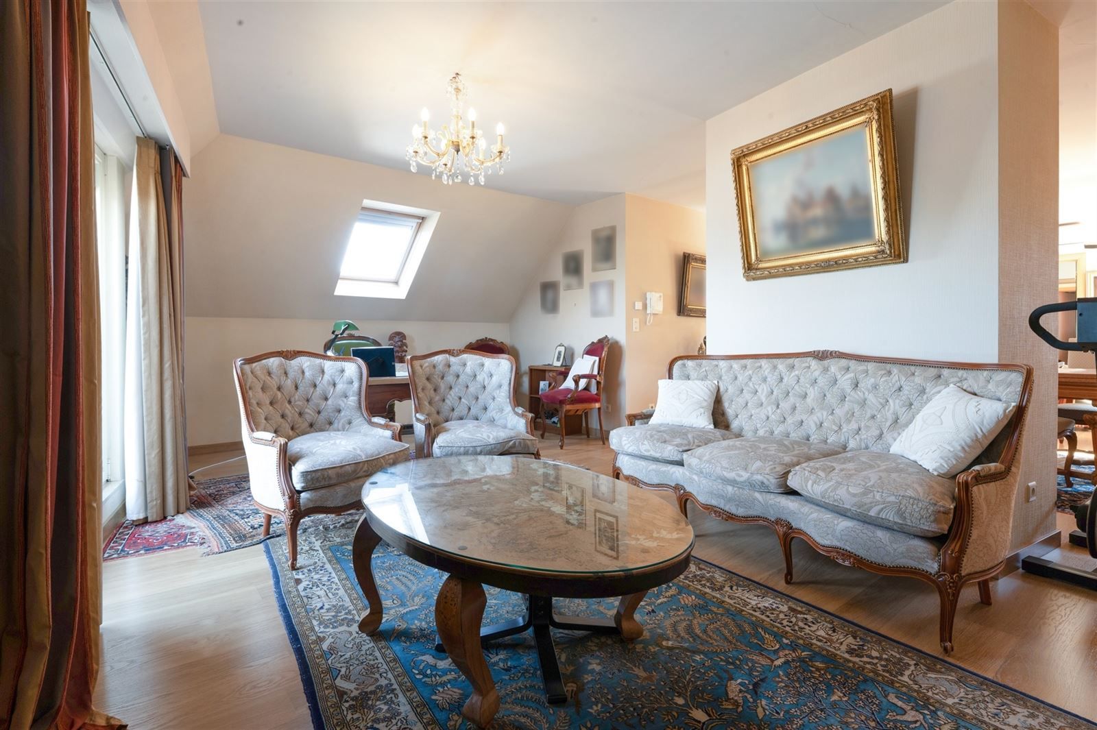 Ruim instapklaar appartement in hartje Zottegem! foto 6