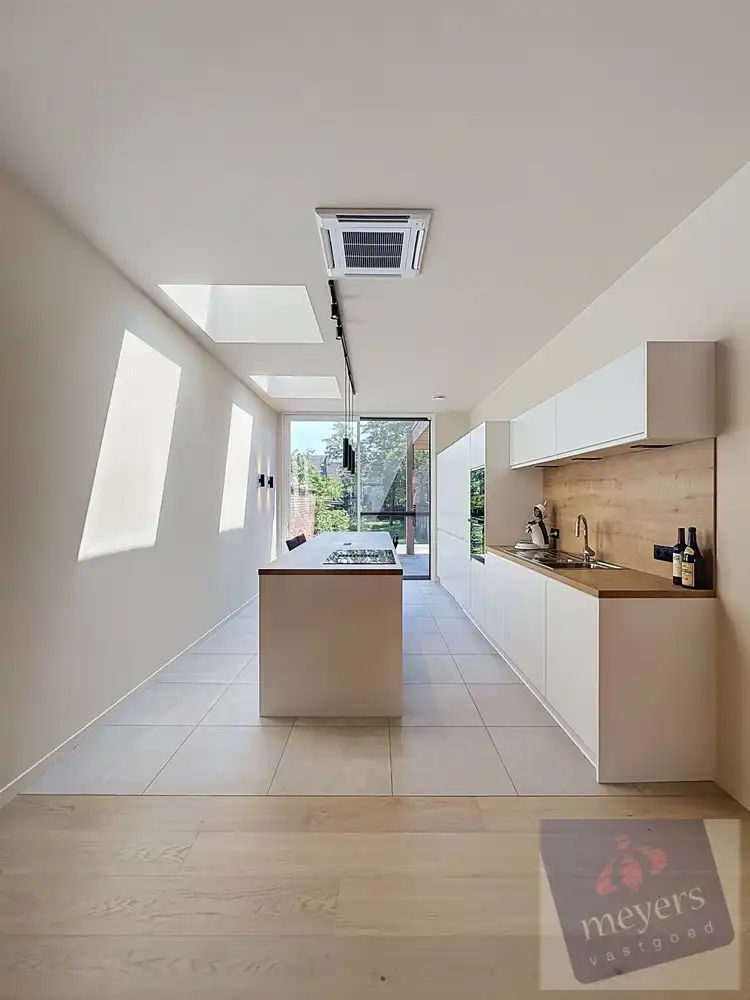 Moderne en energiezuinige gezinswoning met tuin te huur in Hasselt foto 6