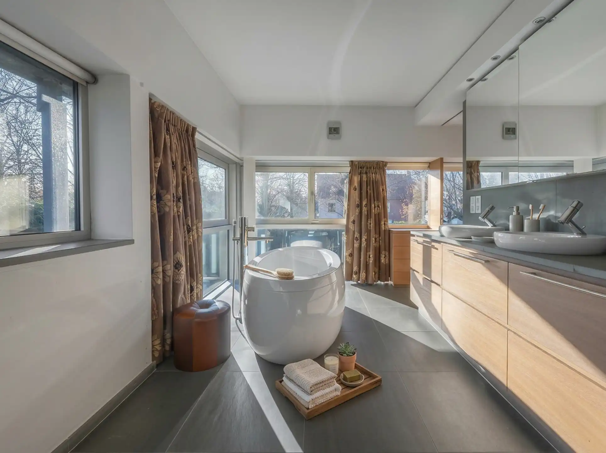 Riante en moderne villa in de gegeerde Elsdonckwijk  foto 28